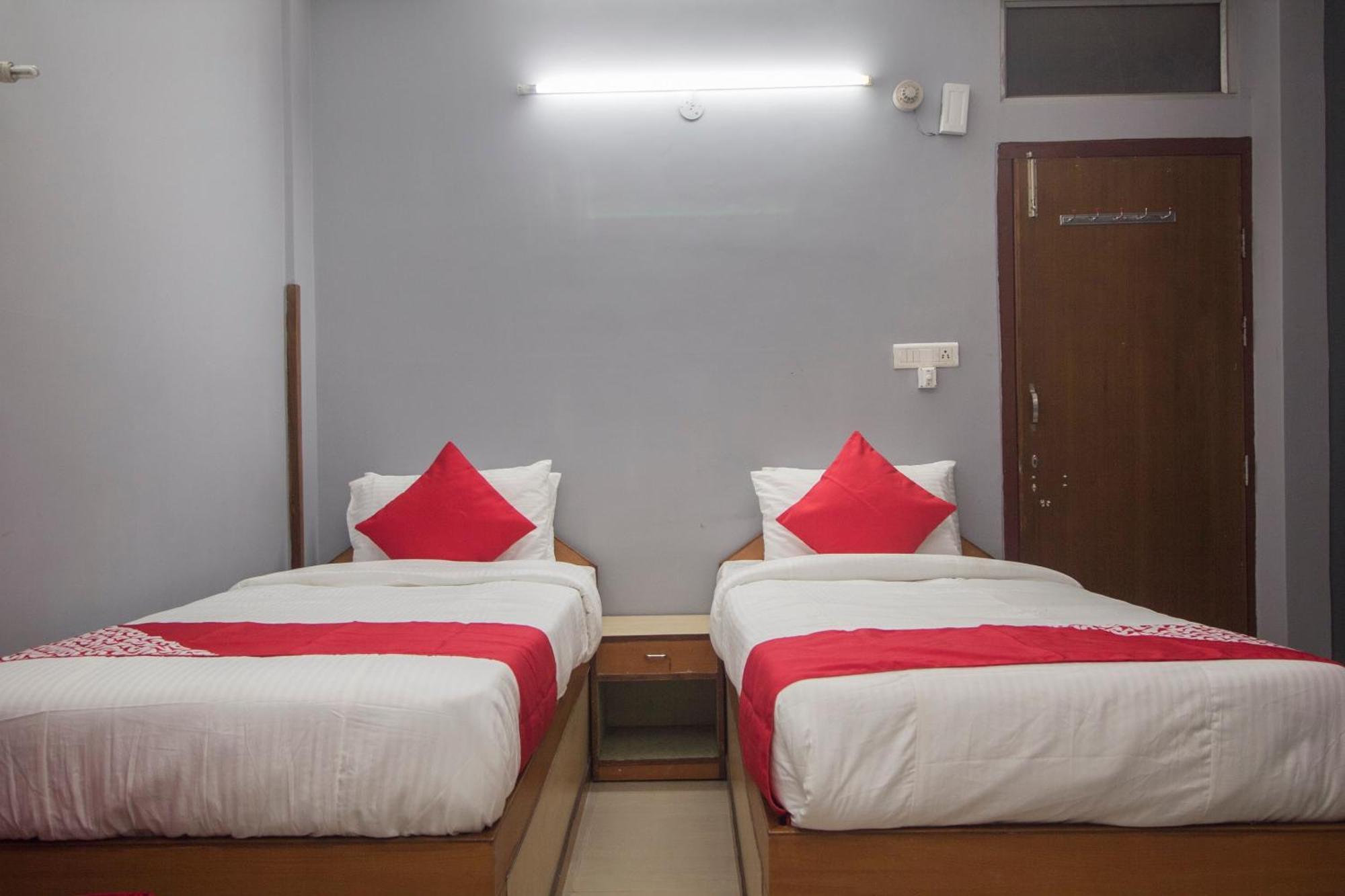 Hotel O Golden Moments Siliguri Extérieur photo